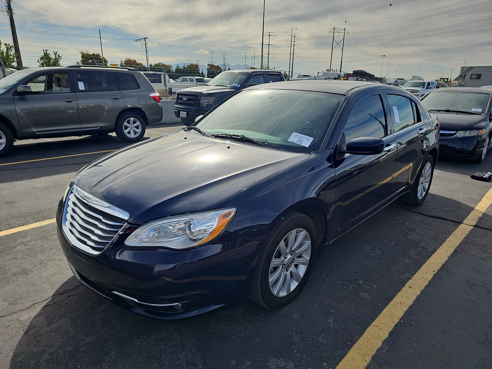 Vehicle Image 1 of 1 for 2014 Chrysler 200