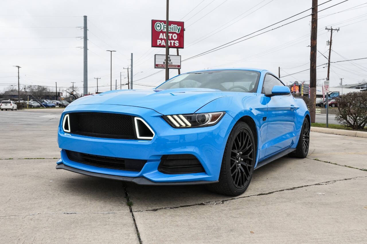 2017 Ford Mustang - 43