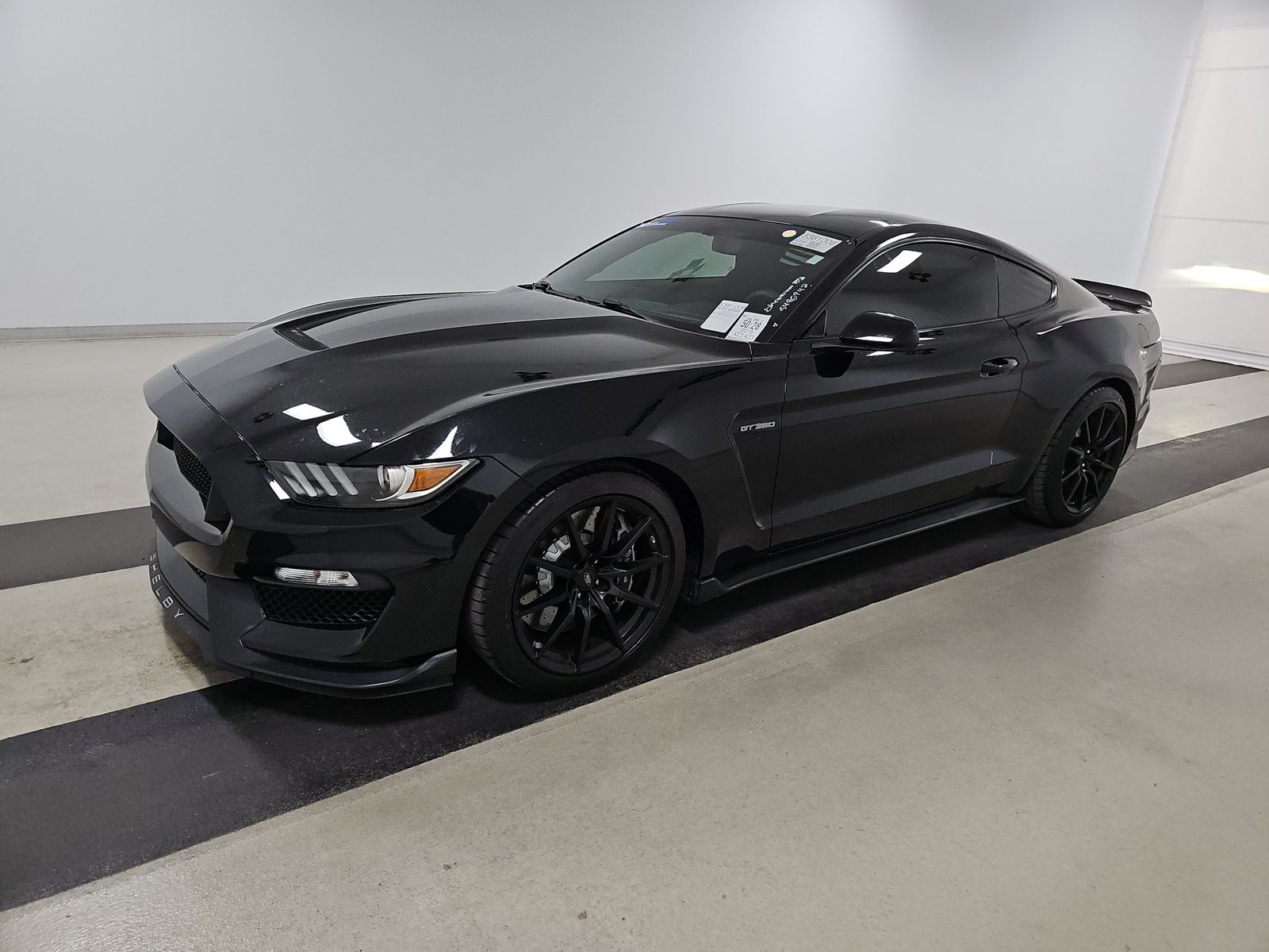 2016 Ford Shelby GT350 - 28