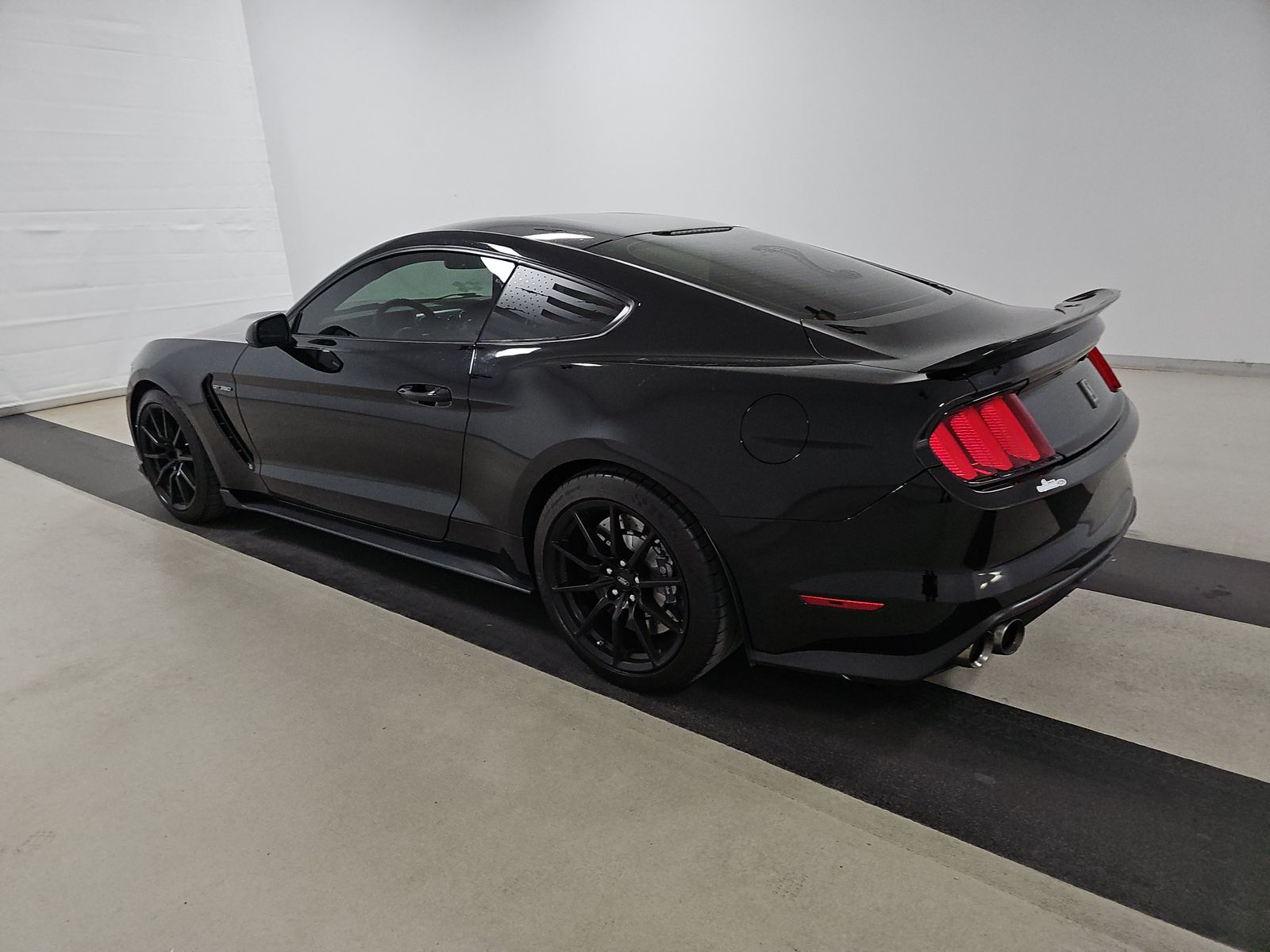 2016 Ford Shelby GT350 - 33