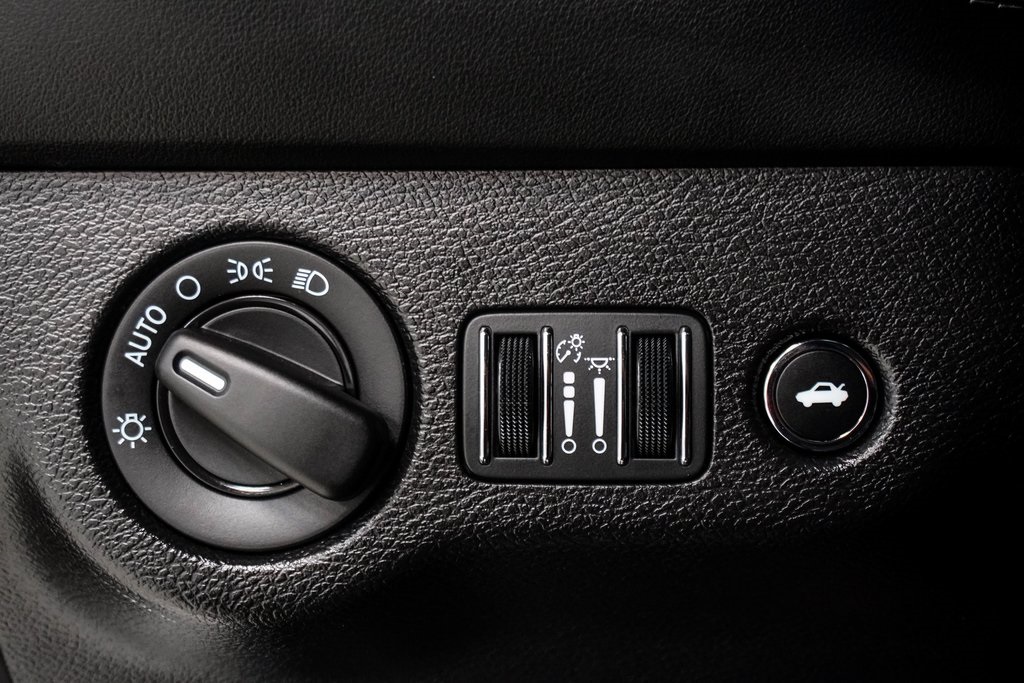 Vehicle Image 30 of 45 for 2023 Dodge Challenger