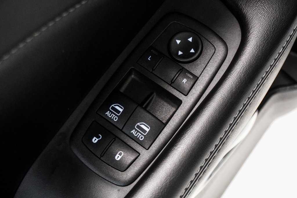 Vehicle Image 32 of 45 for 2023 Dodge Challenger