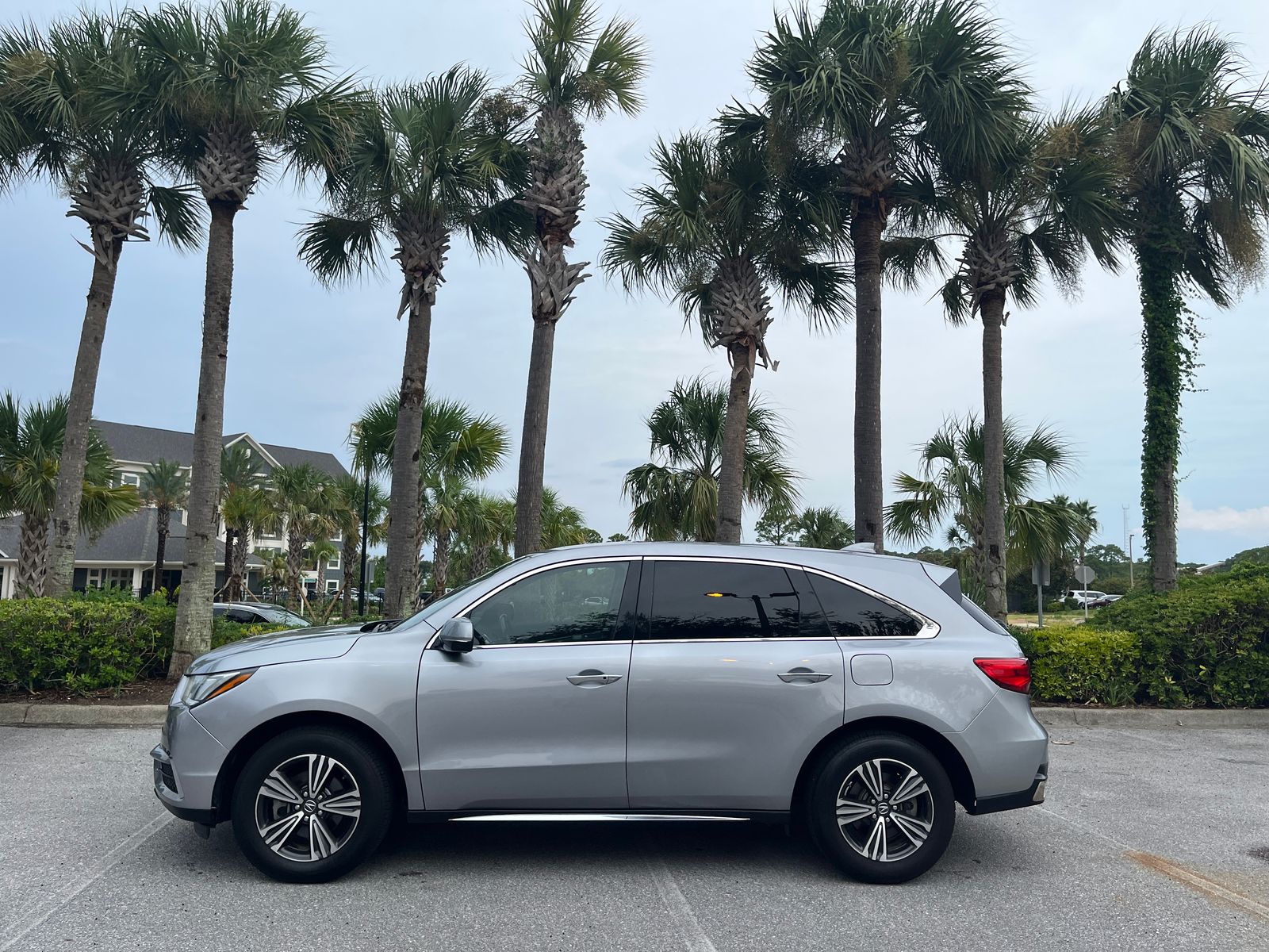 Vehicle Image 3 of 3 for 2017 Acura MDX