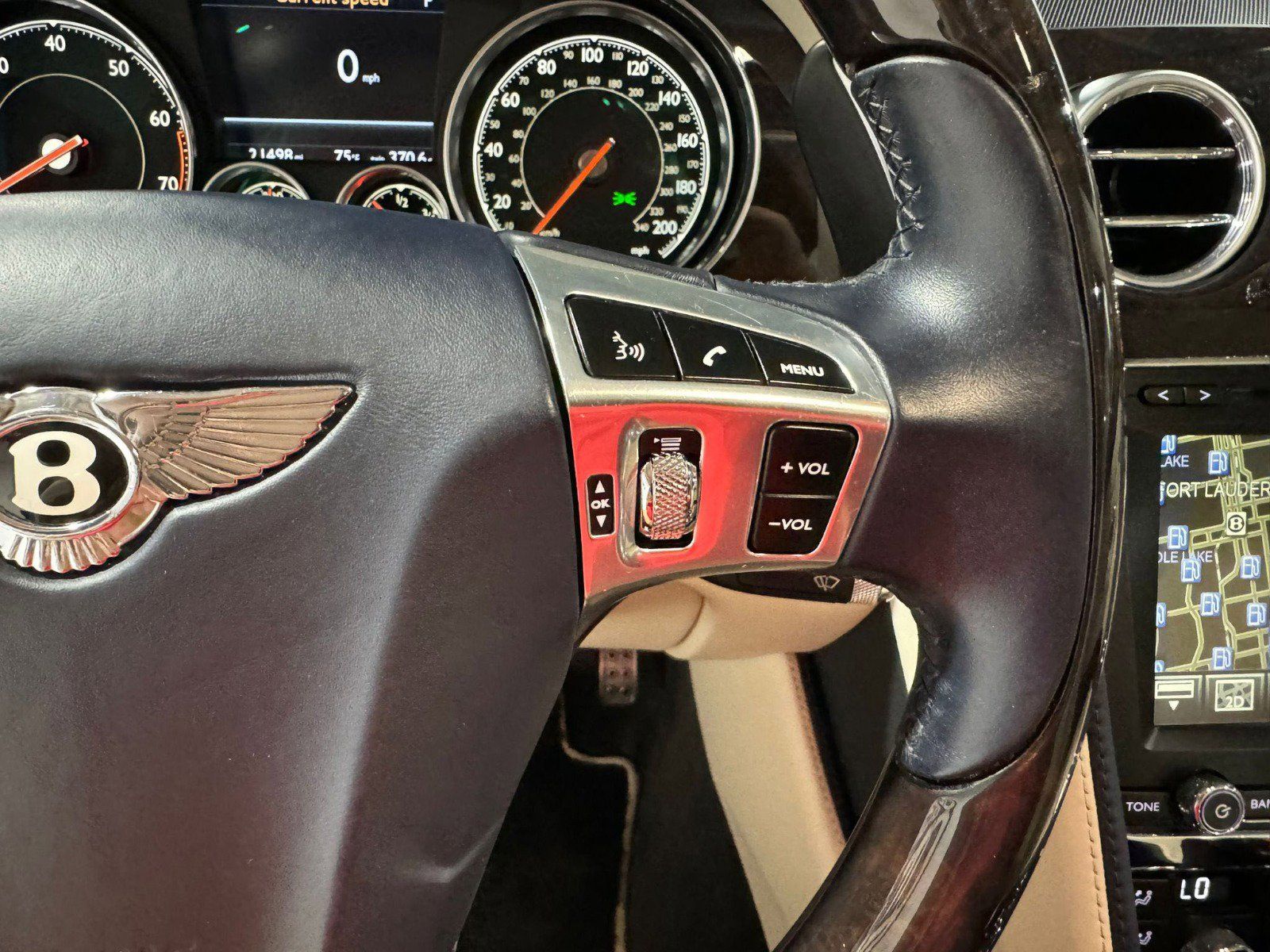 Vehicle Image 76 of 157 for 2016 Bentley Flying Spur