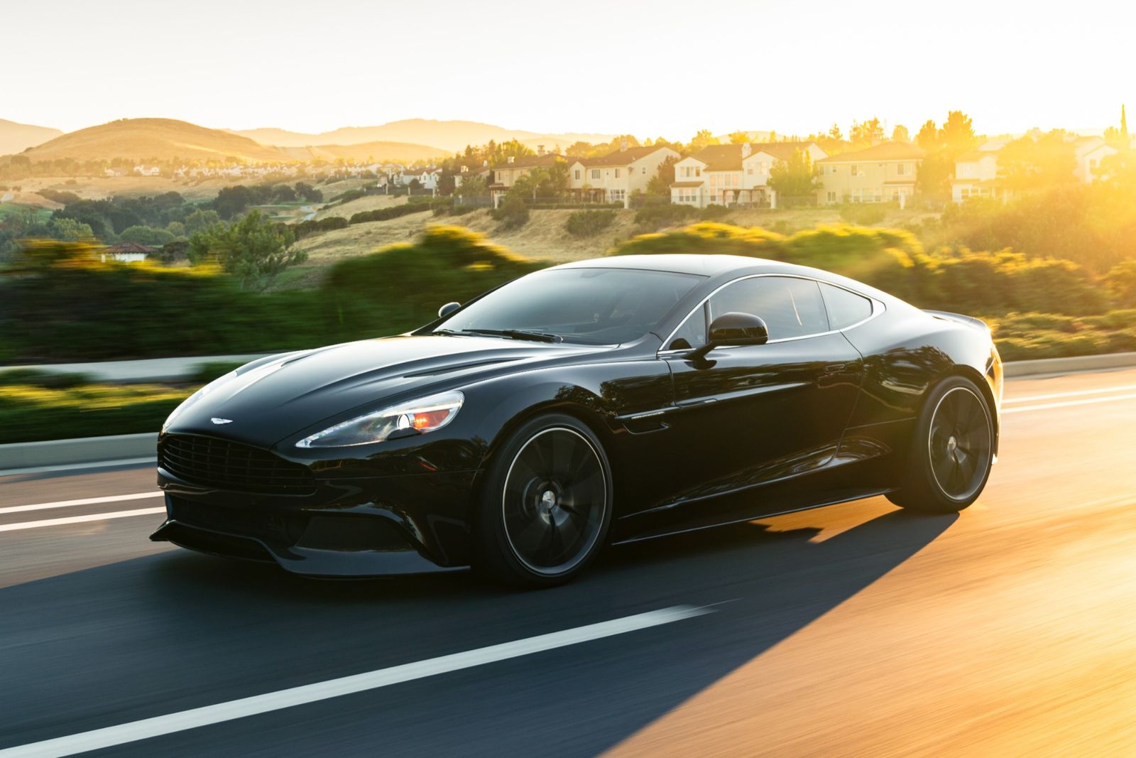 2014 Aston Martin Vanquish - 17