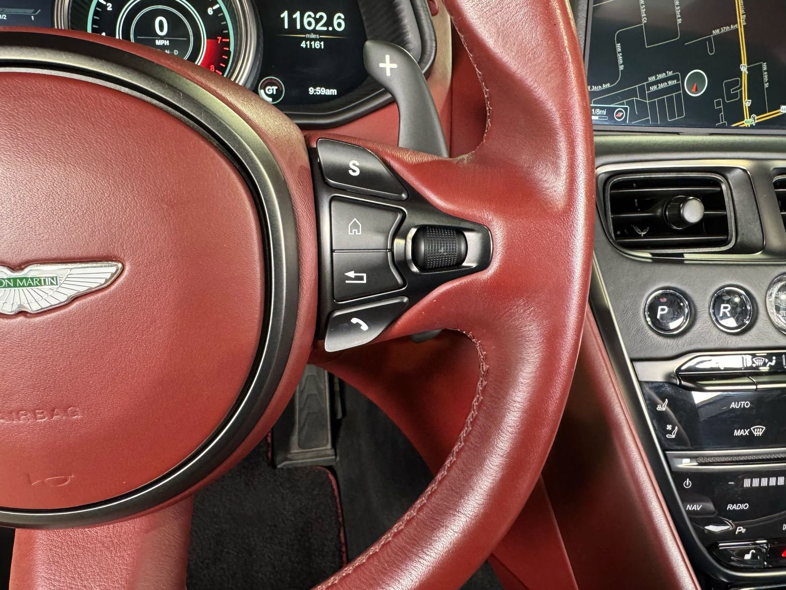 Vehicle Image 80 of 106 for 2019 Aston Martin DB11