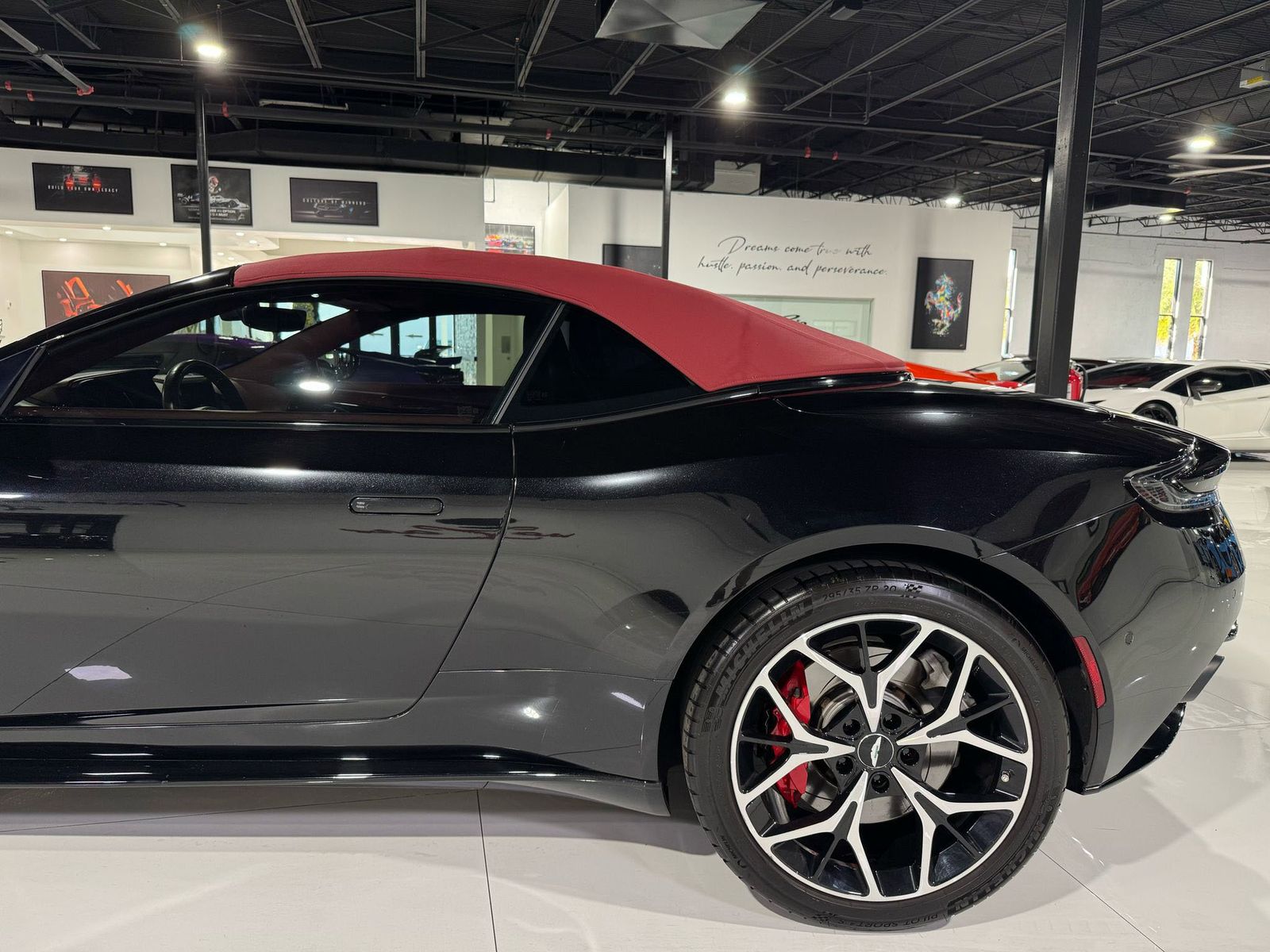 2019 Aston Martin DB11 - 103