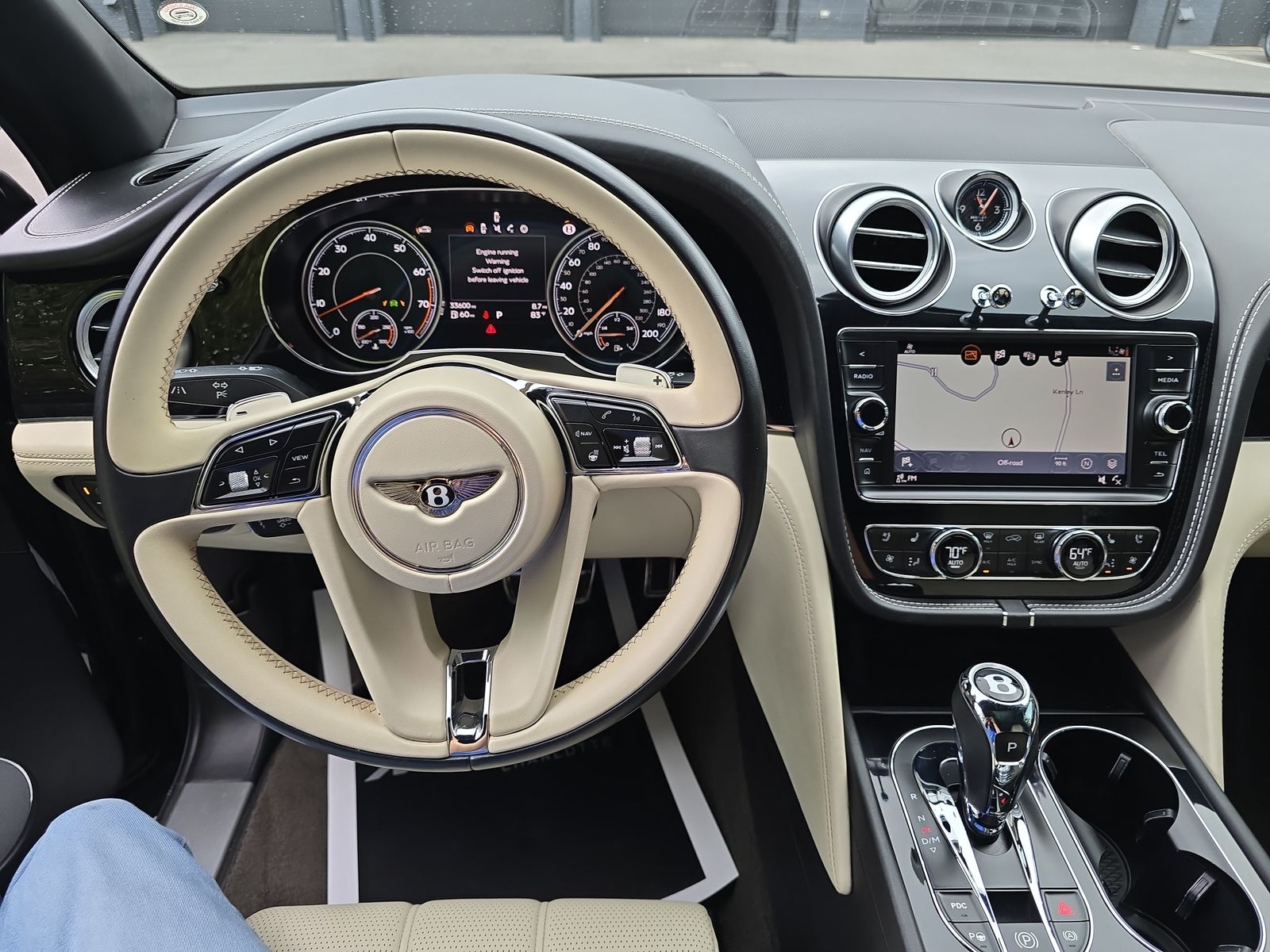 Vehicle Image 61 of 67 for 2018 Bentley Bentayga