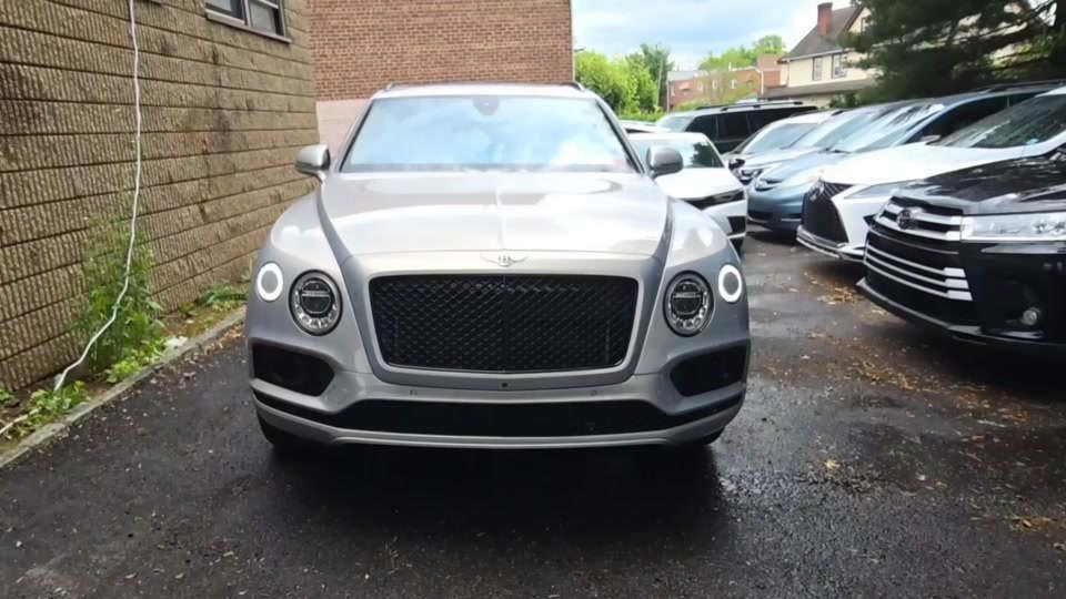 2017 Bentley Bentayga - 1