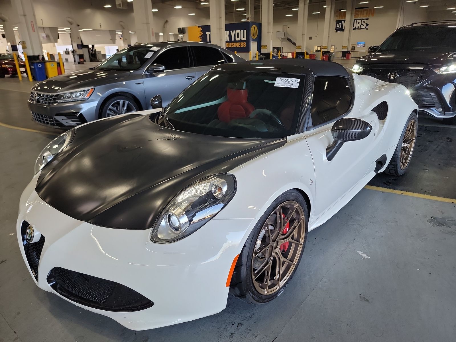 2015 Alfa Romeo 4C - 1