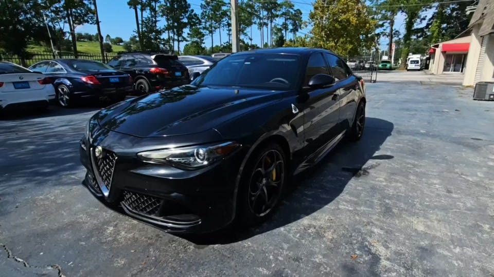 2018 Alfa Romeo Giulia - 1