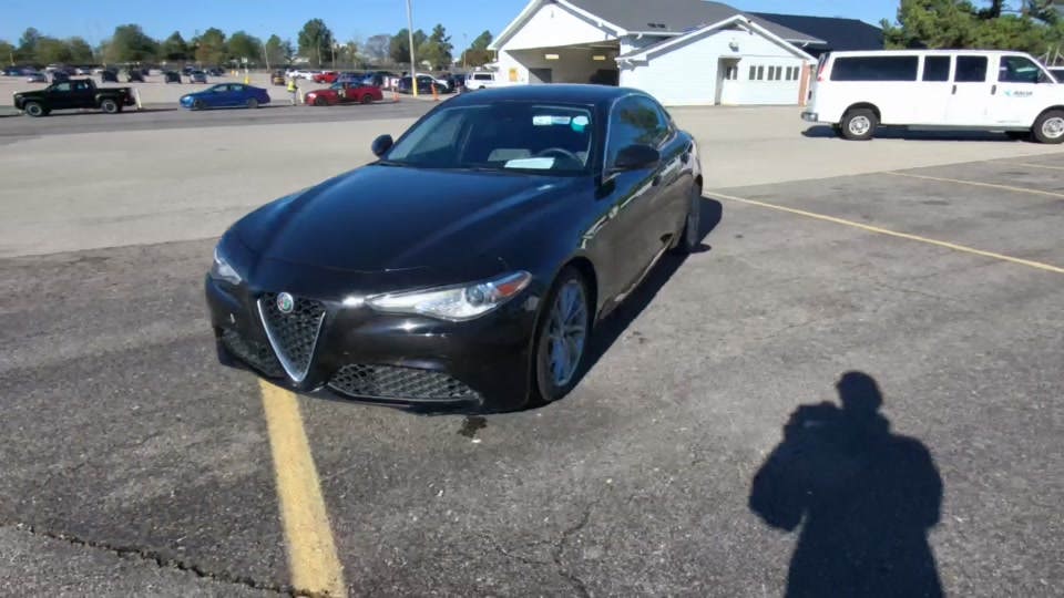 Vehicle Image 1 of 1 for 2017 Alfa Romeo Giulia