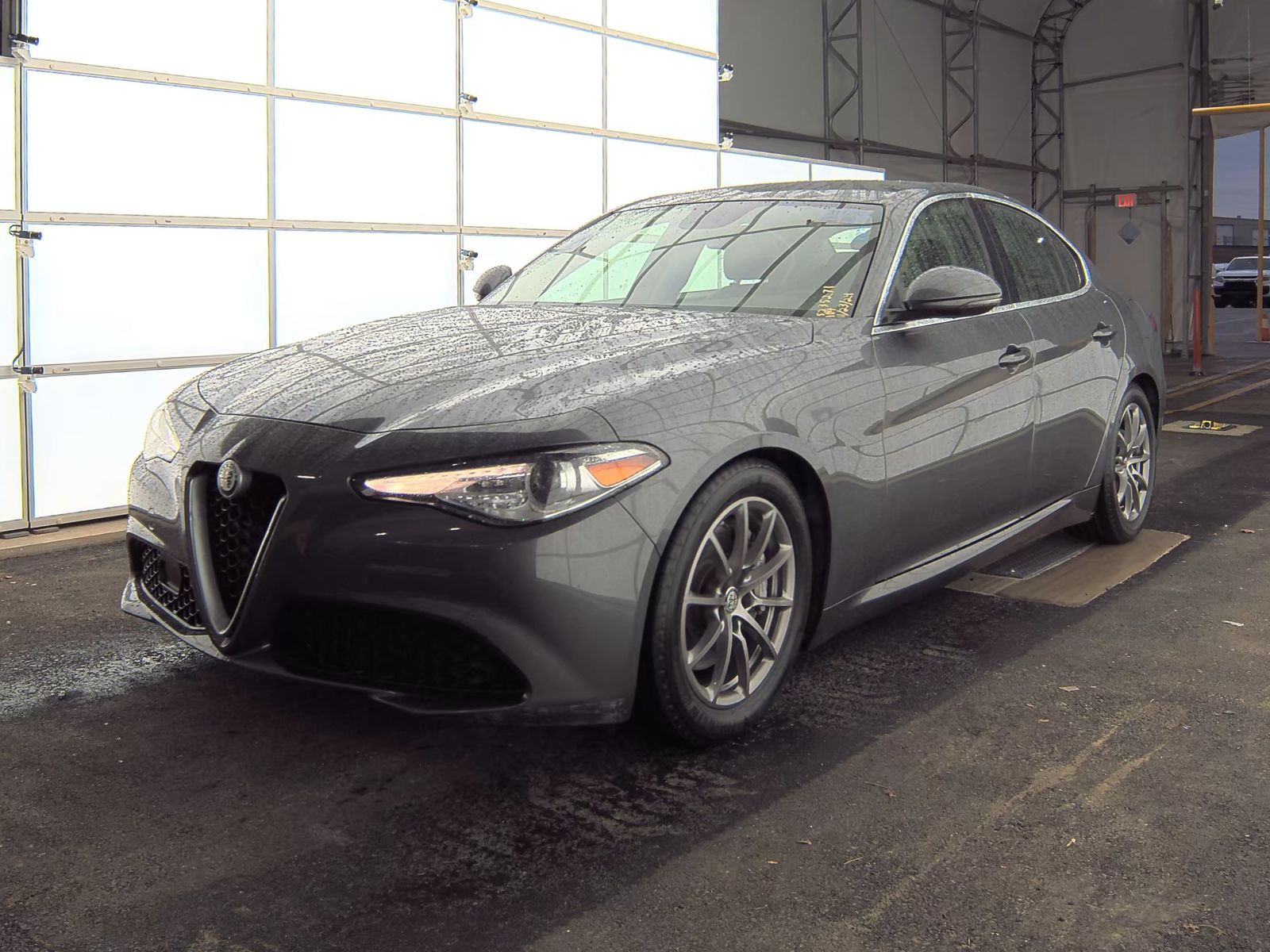 2017 Alfa Romeo Giulia - 1