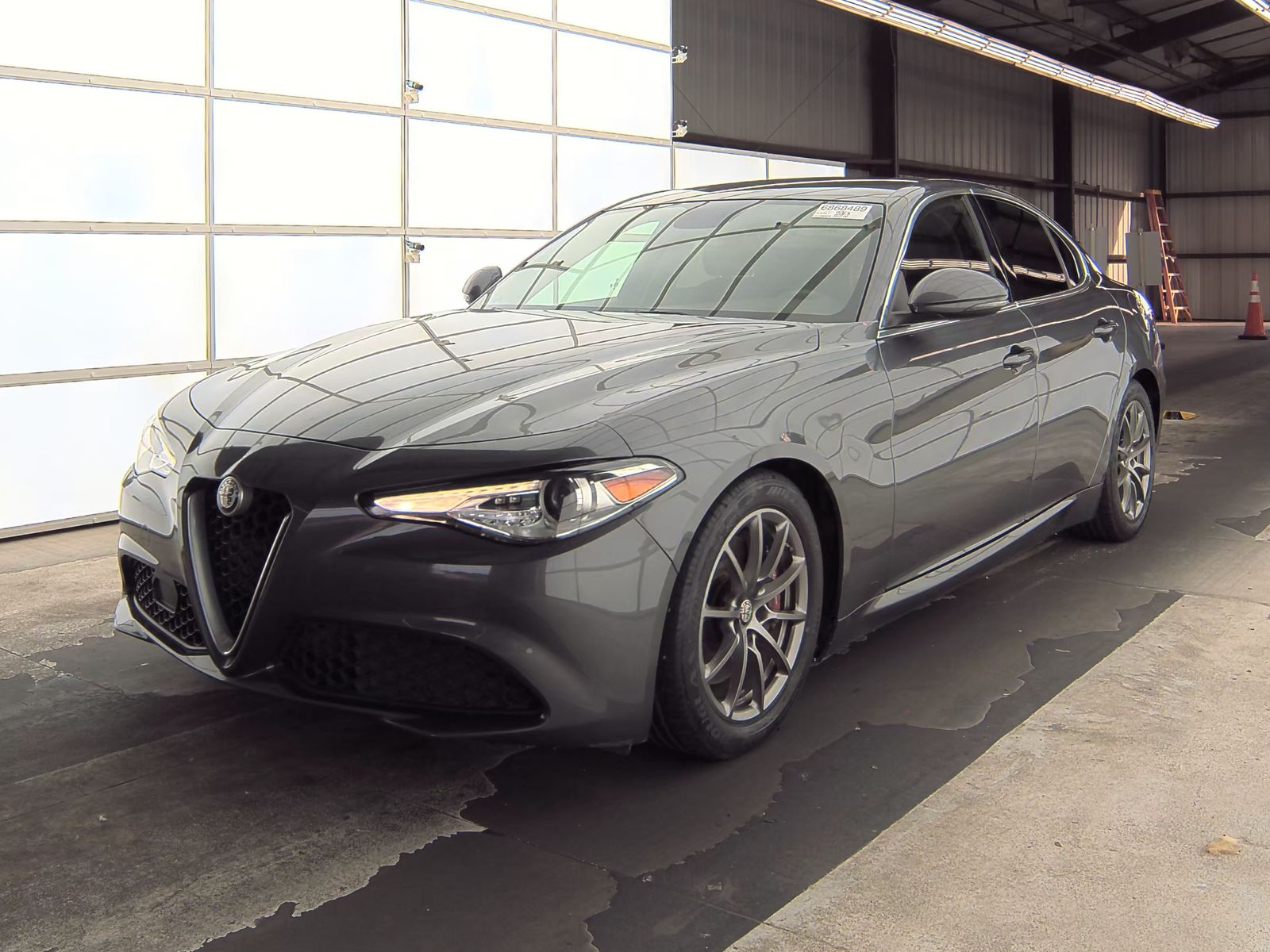 2018 Alfa Romeo Giulia - 1