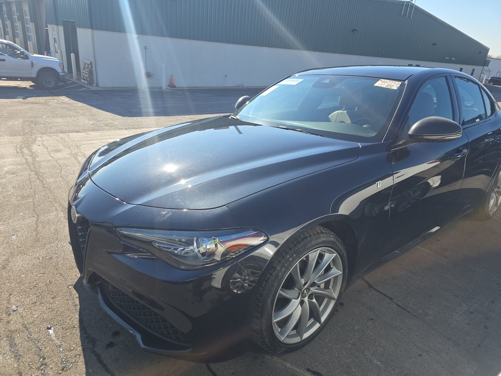 2022 Alfa Romeo Giulia - 3