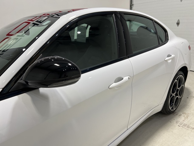 2023 Alfa Romeo Giulia - 12