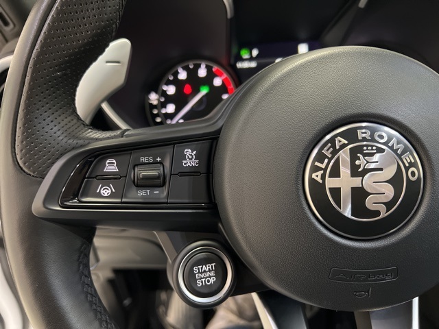 2023 Alfa Romeo Giulia - 31