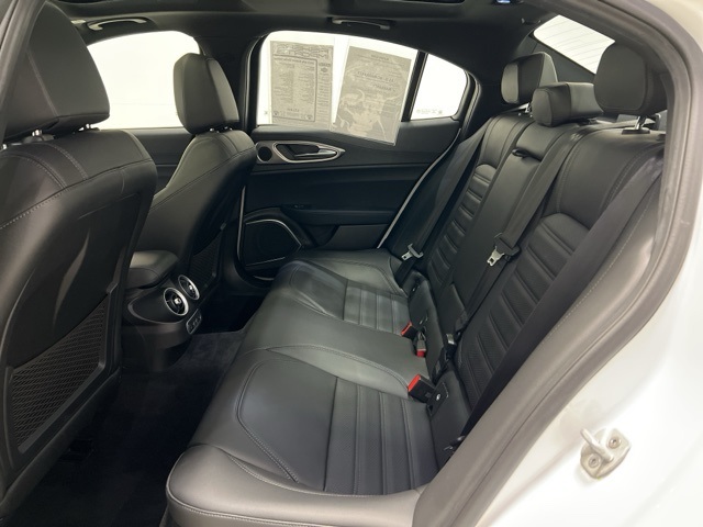 Vehicle Image 38 of 51 for 2023 Alfa Romeo Giulia
