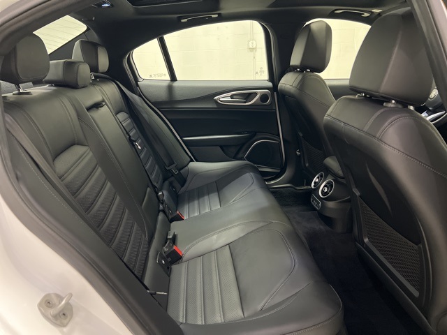 Vehicle Image 42 of 51 for 2023 Alfa Romeo Giulia