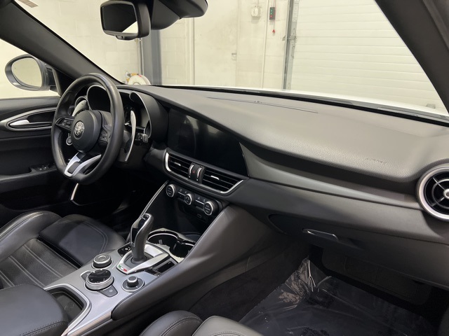 2023 Alfa Romeo Giulia - 51