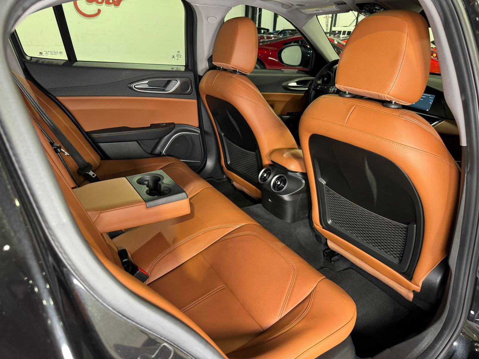 Vehicle Image 17 of 51 for 2021 Alfa Romeo Giulia