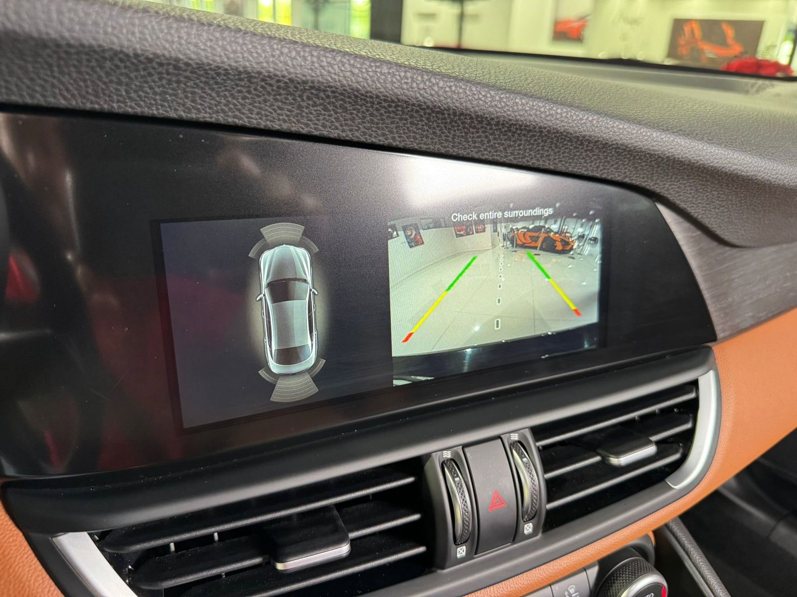 Vehicle Image 26 of 51 for 2021 Alfa Romeo Giulia