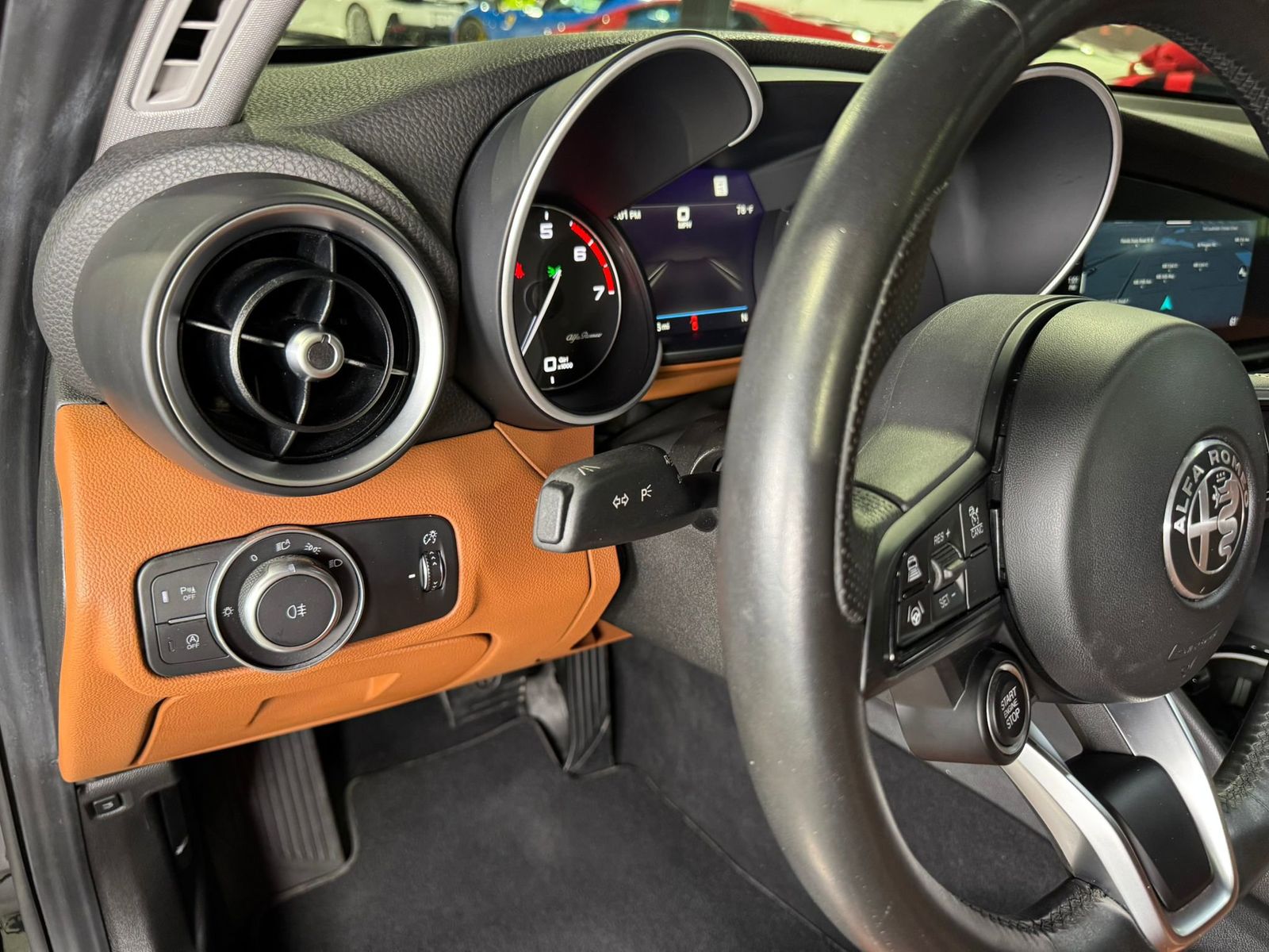 Vehicle Image 36 of 51 for 2021 Alfa Romeo Giulia