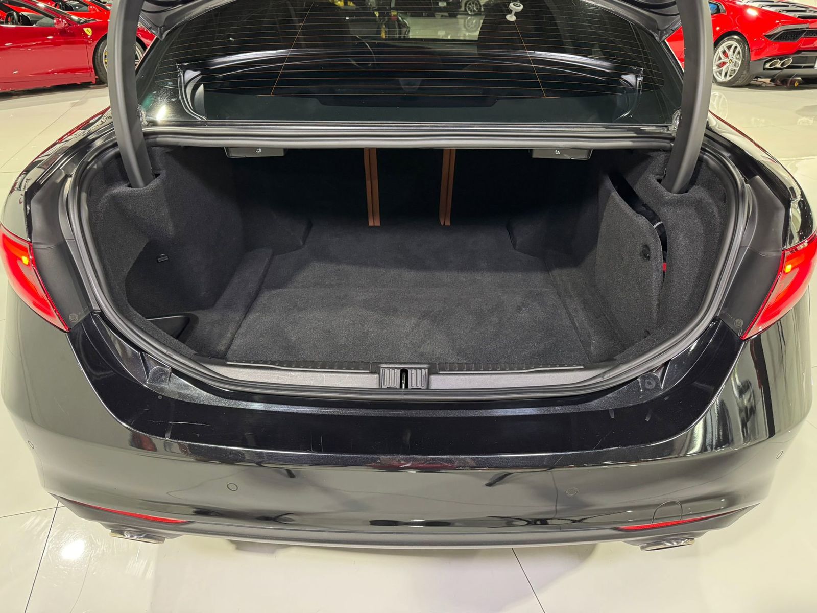 Vehicle Image 43 of 51 for 2021 Alfa Romeo Giulia