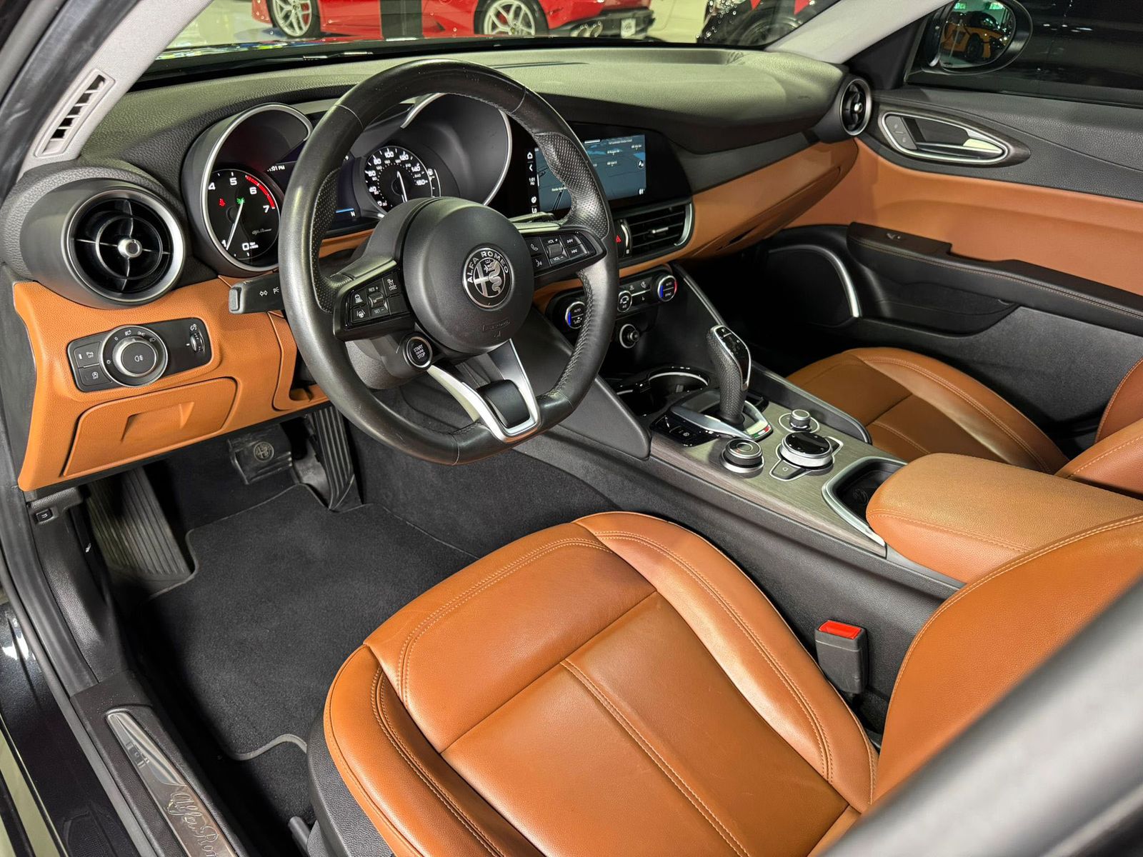 2021 Alfa Romeo Giulia - 10